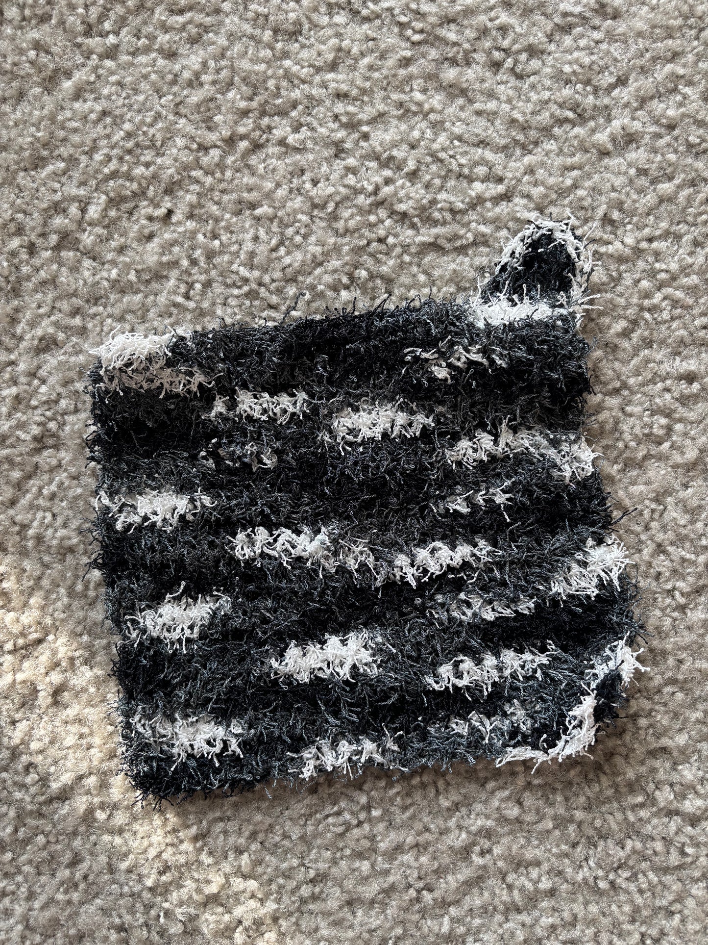 Newsprint Textured Scrubby