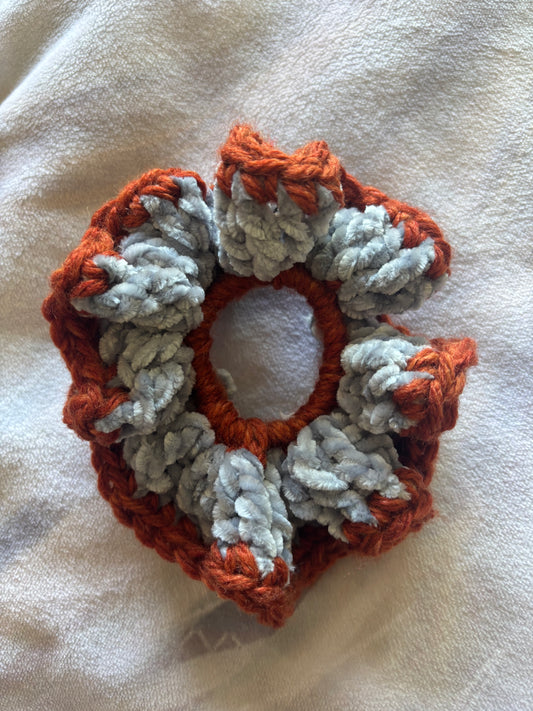 Cinnamon Frost Scrunchie
