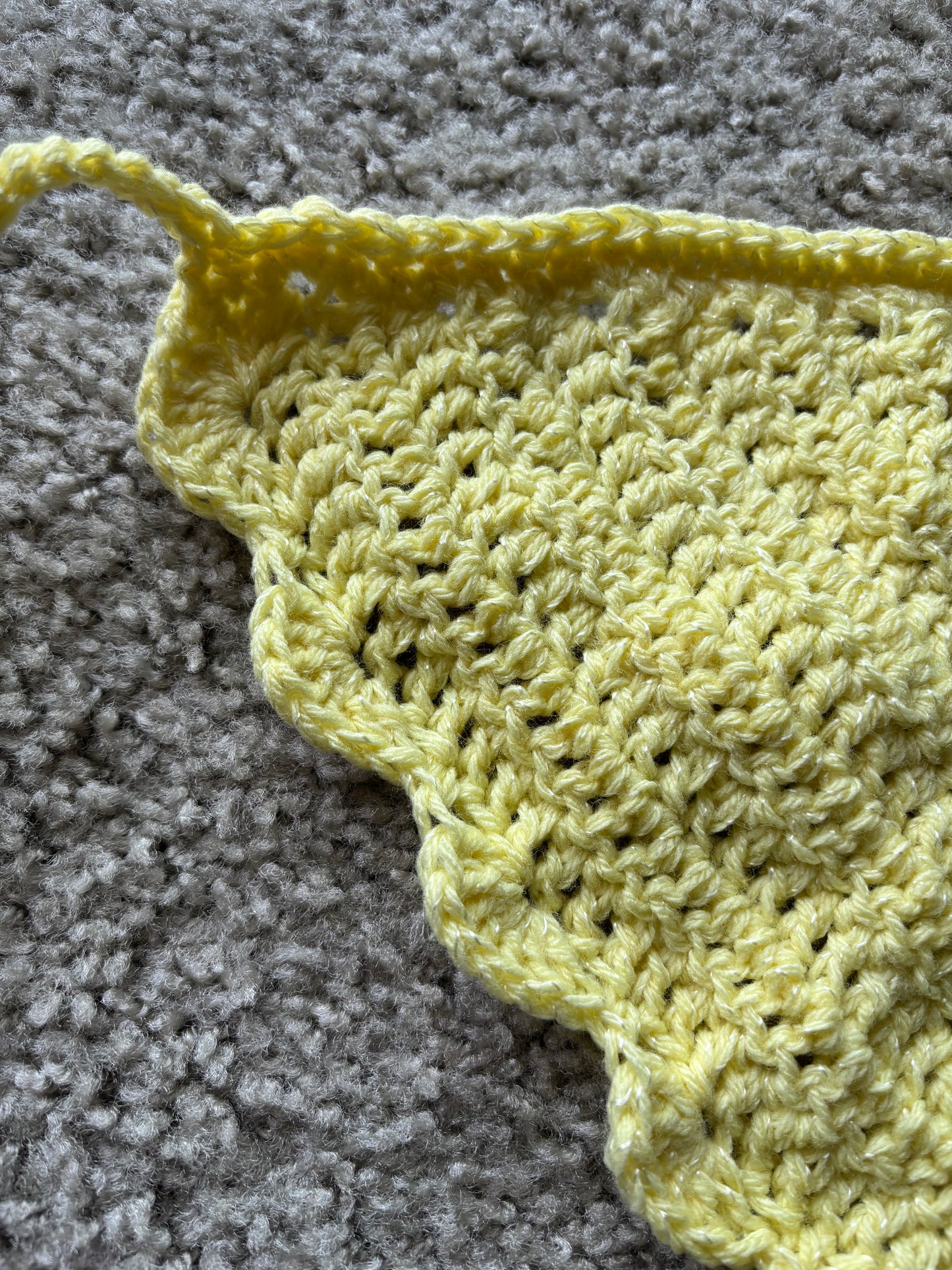 Lemon Drop Scallop Bandana